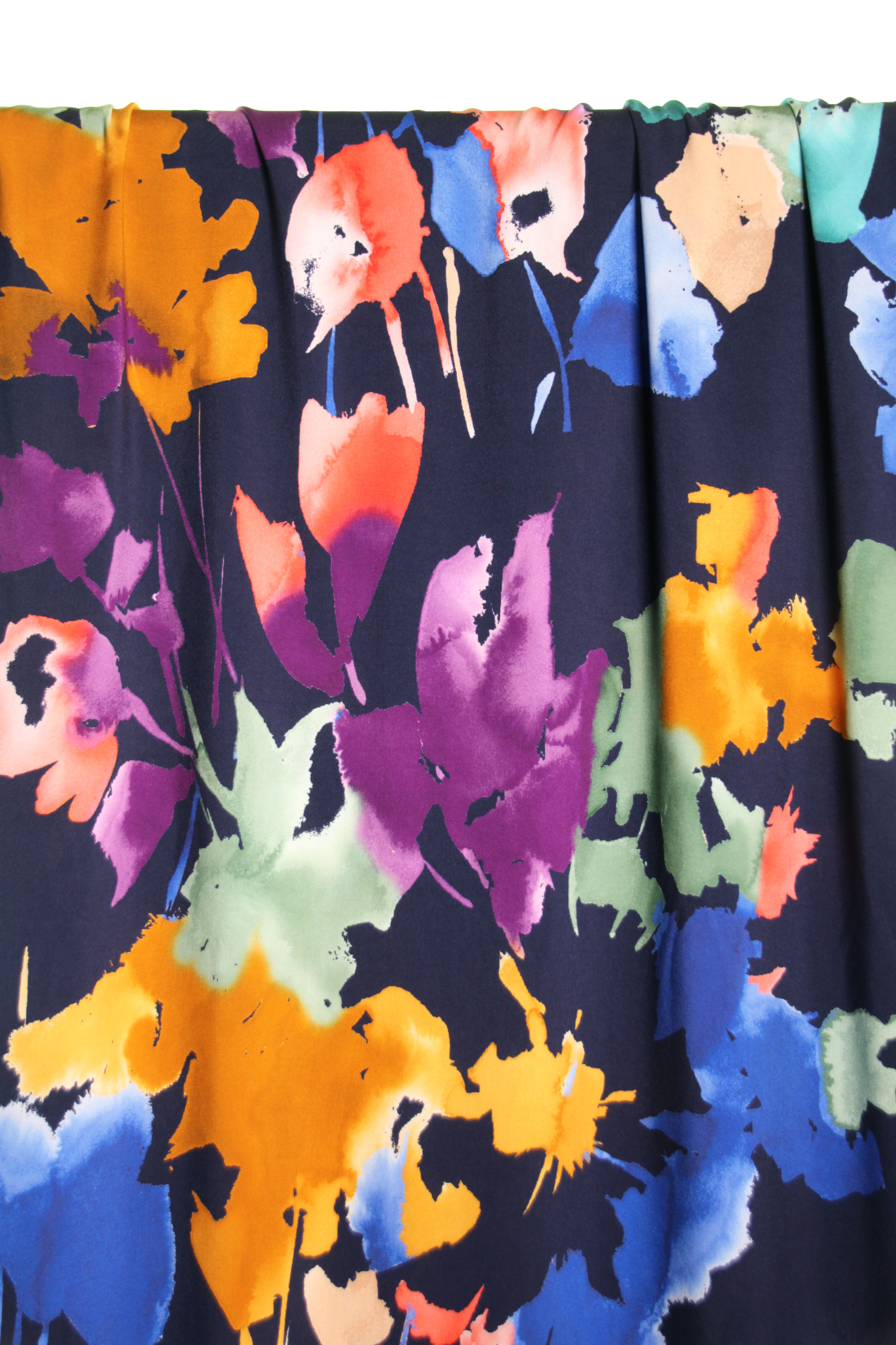 Viscose print blauw met bloemen - Atelier Jupe